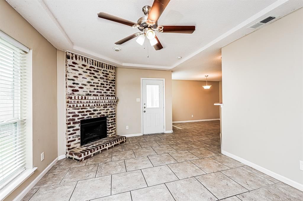 Photo of 1401 Del Rio Drive, Mesquite, TX 75149 (MLS # 21097122)