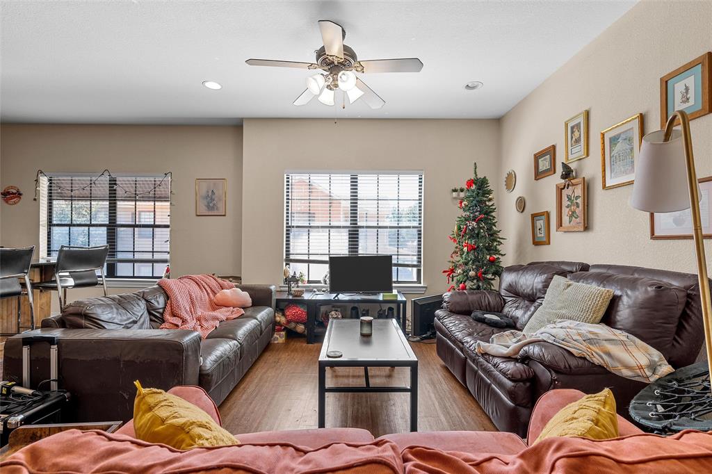 2410 S 2nd Street 1276