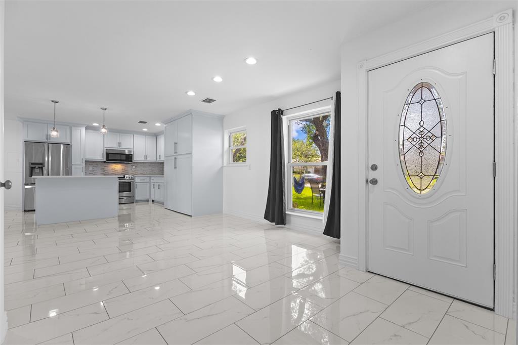 806 Longbeach Drive
