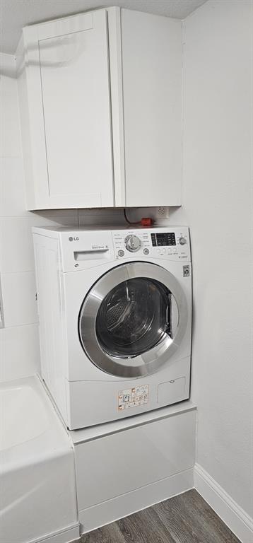 River Oaks Condos - Residential Lease