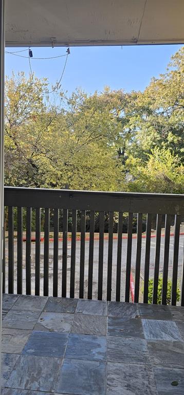 River Oaks Condos - Residential Lease