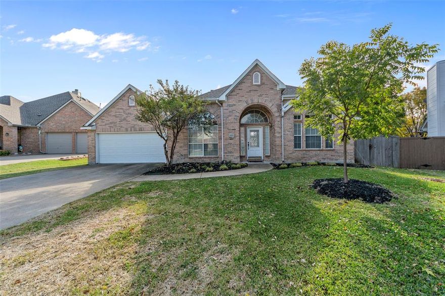 **MULTIPLE OFFERS** Highest & best Sunday, Nov 21 6 pm. Spacious single story in desired Stonebridge Ranch. Bright open floor plan features oversized study with french doors & dining with vaulted ceilings. Large kitchen offers island & an abundance of storage and counters. Living, kitchen & nook perfect space for entertaining with large windows to backyard, cozy fireplace & dry bar. Wood floors flow through entry and main living. Oversized master with HUGE walk in closet, separate shower & dual sinks. Generous backyard with patio. Steps away from Falcon Creek Park and desired Eddins Elem.  Enjoy all Stonebridge amenities including sand beach community pool, parks, playground, pickle ball, tennis & ponds.