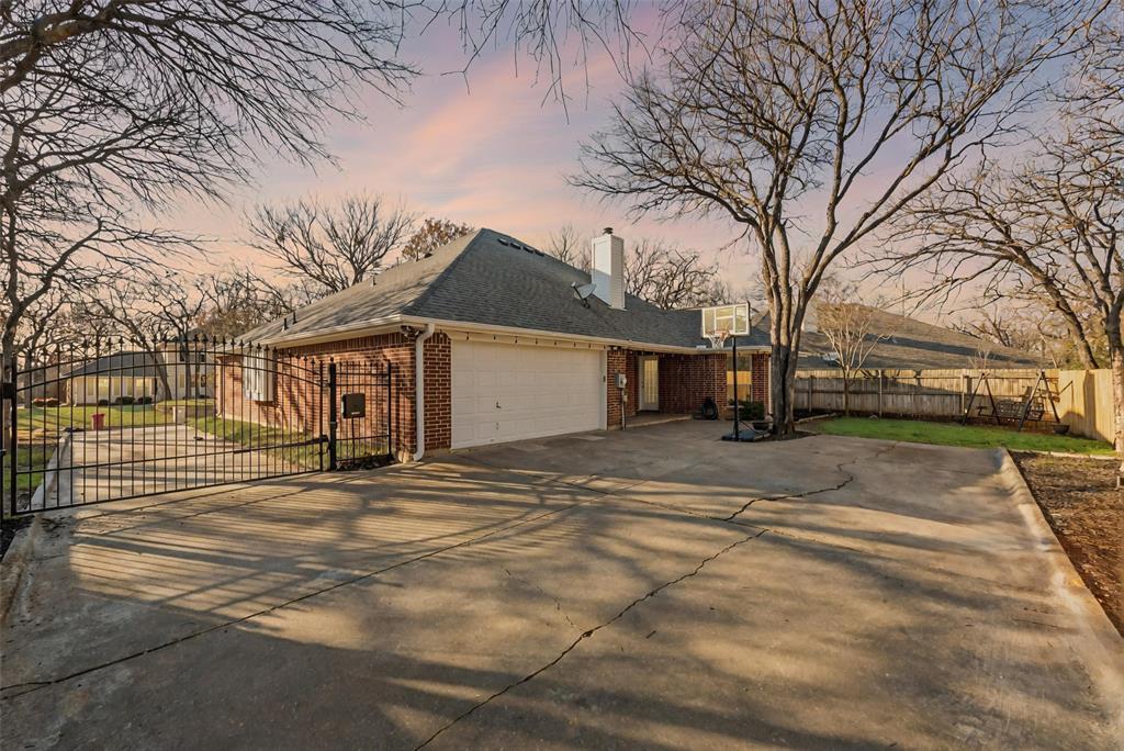 3628 Chateaux Lane