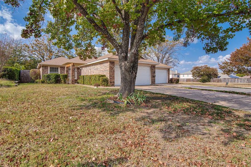 Beautifully maintained duplex featuring two spacious, separately metered units under one roof. Each with their own fenced large backyard and 2 car garage driveways. Enjoy the wood burning fireplace and perfect for an investor or owner-occupant seeking rental income. This could also be a great opportunity for multigenerational family living. Own each side and still have family close by. Each unit offers open living areas one is 3 bed 2 bath and the other is 2 bed two bath, updated paint in kitchens and rooms, ample  closet storage, and private entrances on each. The property includes off-street parking in a court, and individual HVAC systems. Conveniently located near schools, shopping, and major commuter routes. Both units are currently not leased and allowing for new ownership. Seller had lived on one side and leased the other in the past. Each unit has open living space allowing for entertaining and great lighting through sliding glass doors looking out into your backyard. Seller is open to sell each unit separately but contingent upon closing on both at once. Buyer and buyer’s agent to independently verify all information, including unit sizes, leases, income data, utilities, and any permits. Information deemed reliable but not guaranteed. 2 parcel id's. SEE MLS#21110062 $489,900 for both. 7652 and 7650 Colorado Creek Ct for sale. 7652 $258,900 and 7650 $231,000