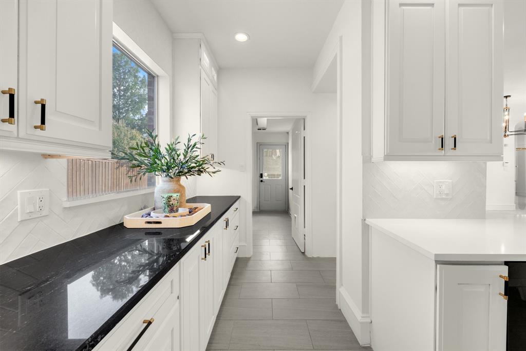 4321 Kenmare Trail