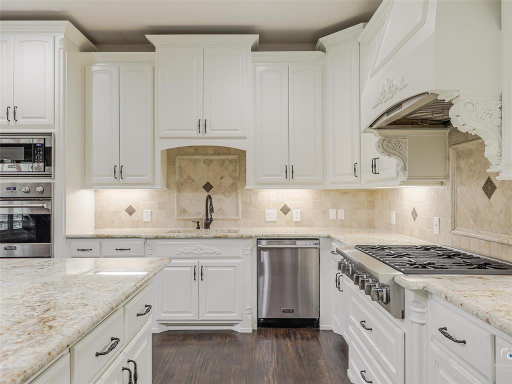 4428 Lake Breeze Drive