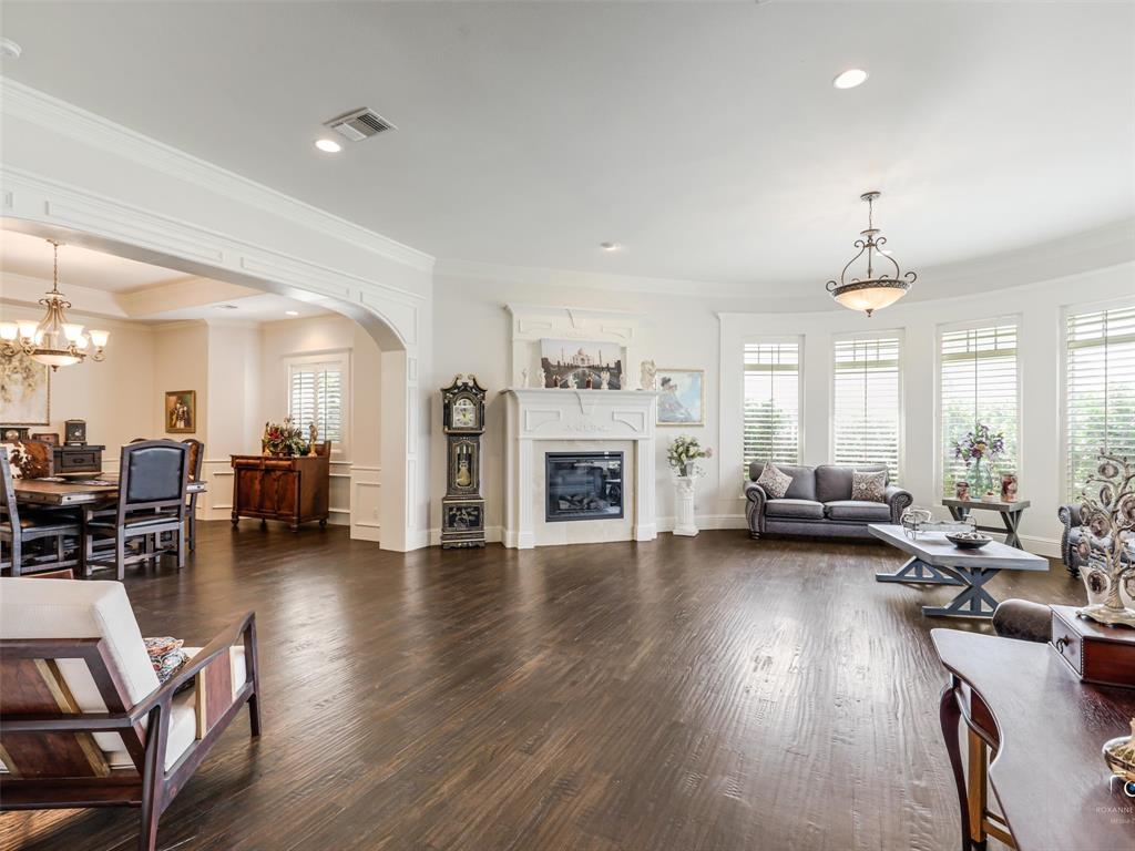 4428 Lake Breeze Drive