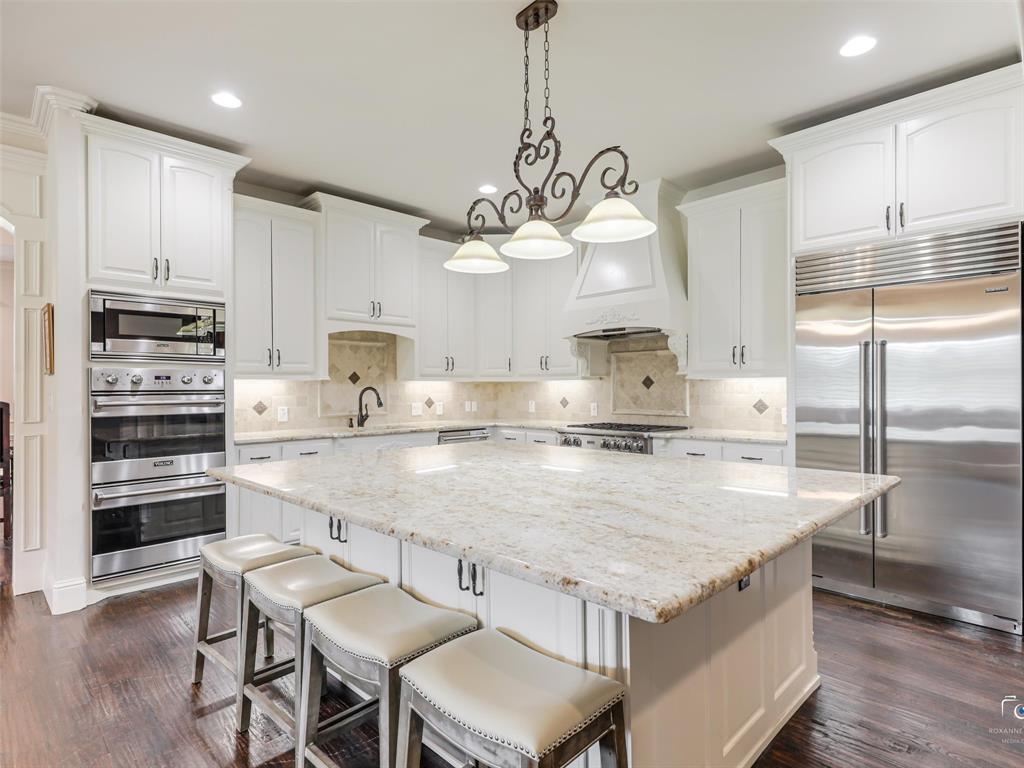 4428 Lake Breeze Drive