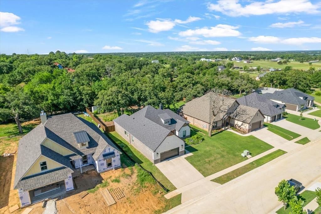 184 Lakeview Circle