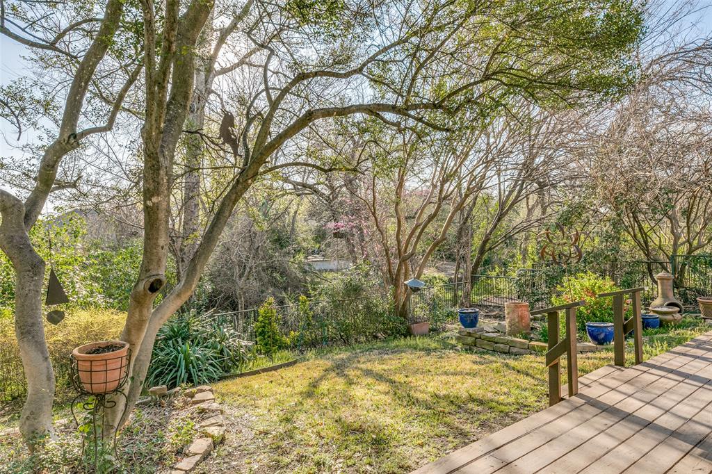 6551 Brook Lake Drive