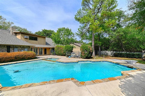 Tiny photo for 3004 Wingren Road, Irving, TX 75062 (MLS # 21394056)
