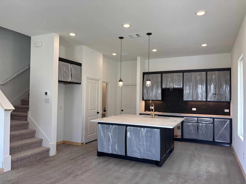 1106 Bexar Lane
