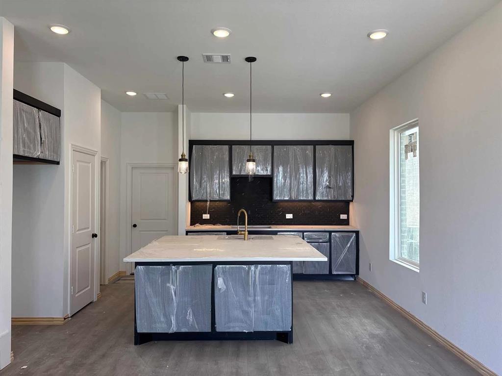 1106 Bexar Lane