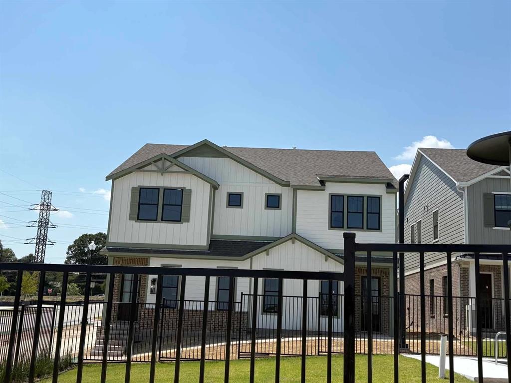 1106 Bexar Lane