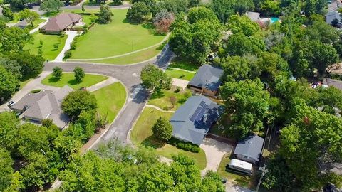 A home in Corsicana