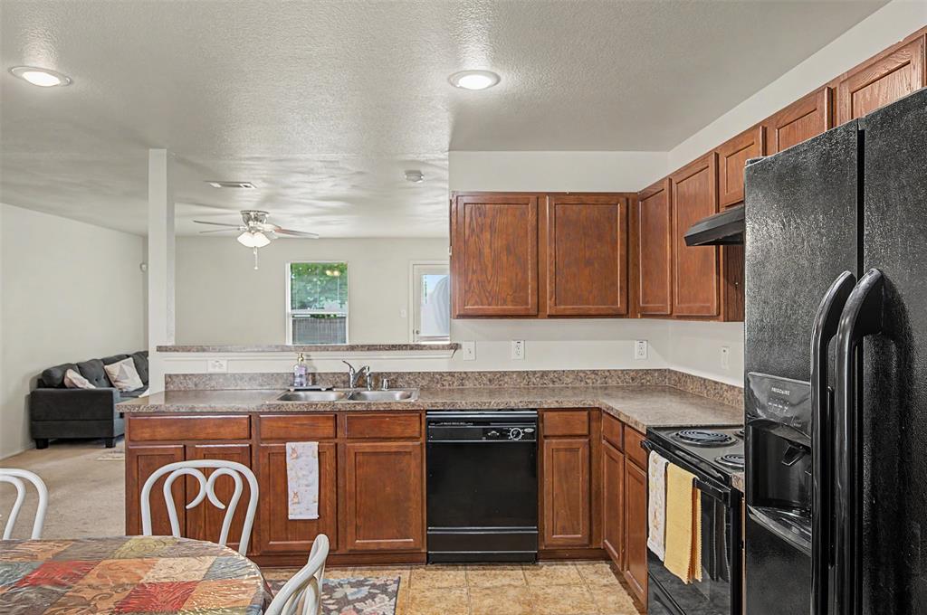 Mistletoe Hill Ph V - Residential