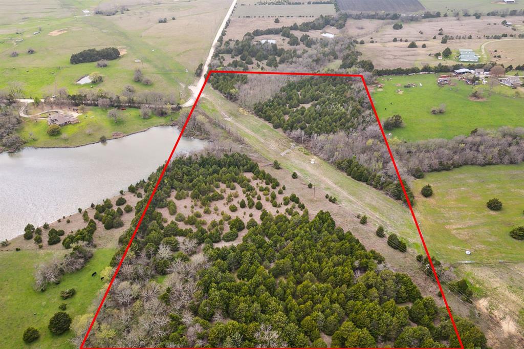 25.256 acres CR-672