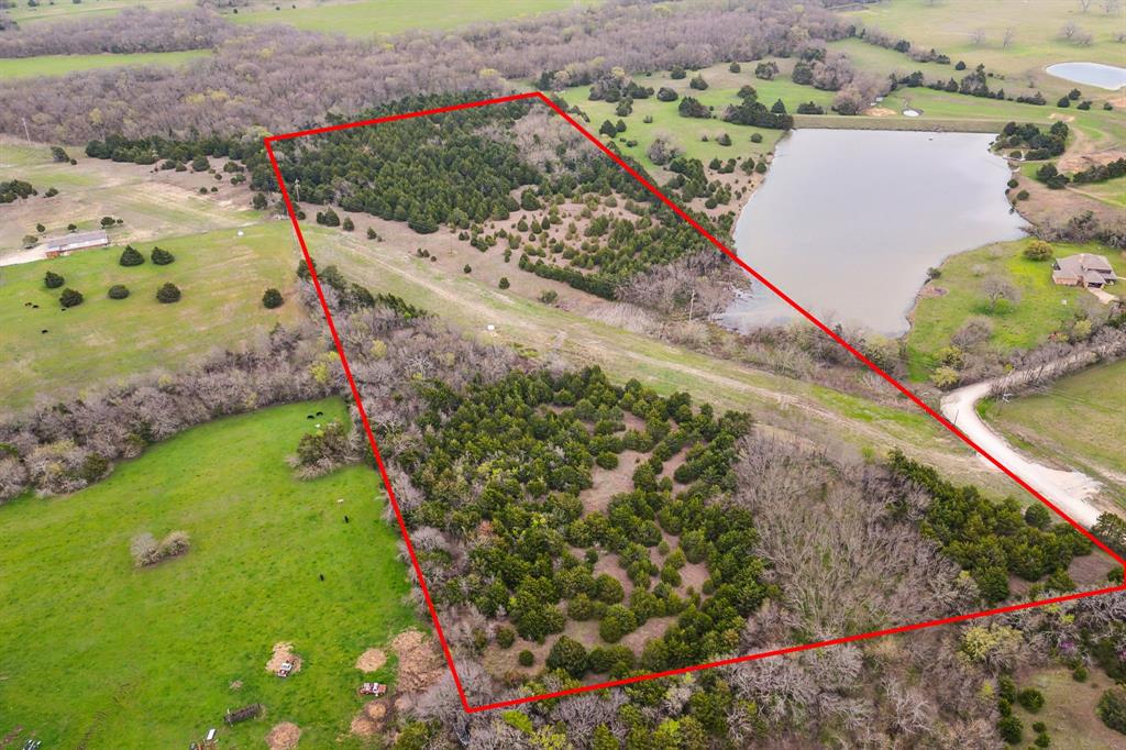 25.256 acres CR-672