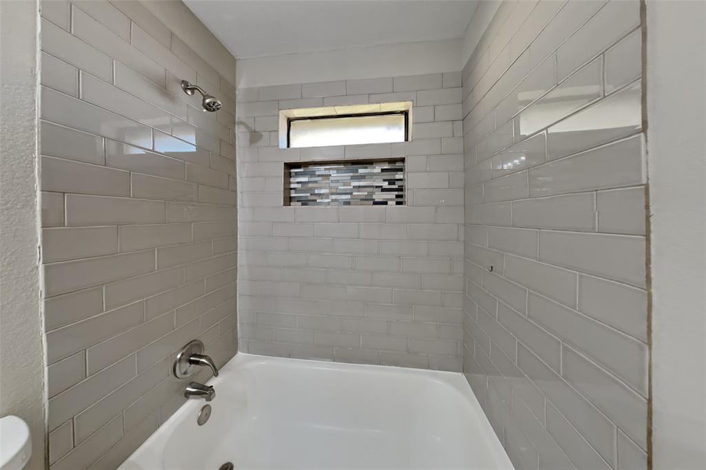 Maywood Place I Add - Residential Lease