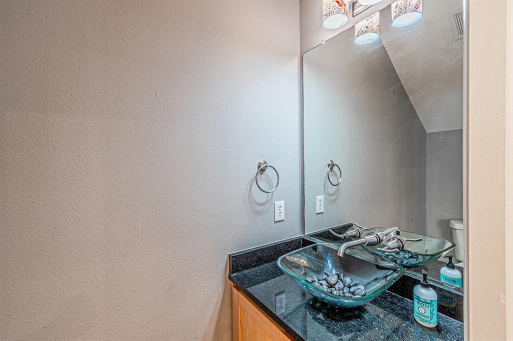 Vine Condo - Residential Lease