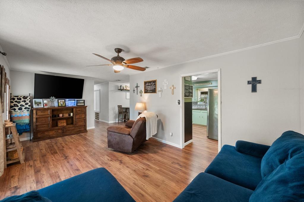 721 Robindale Lane