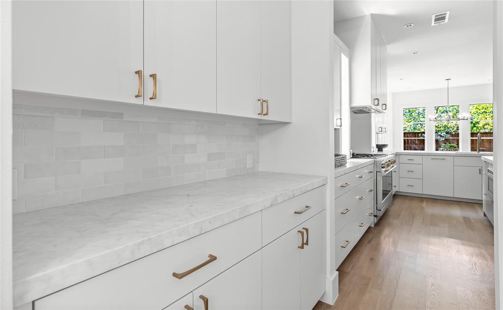 Crest Haven Place - Residential