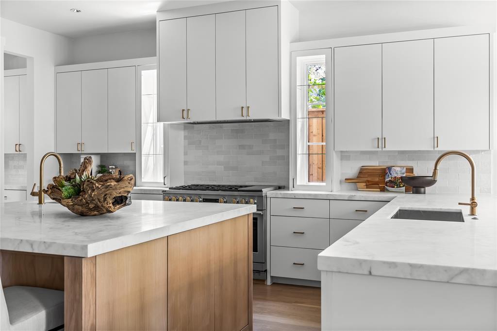 Crest Haven Place - Residential