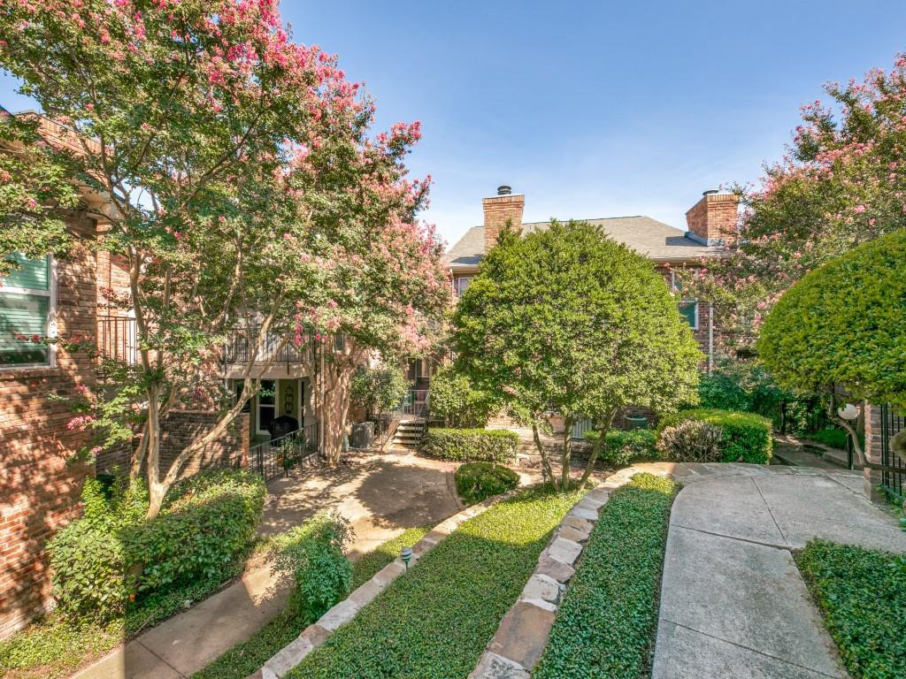 Holly Park Condo - Residential