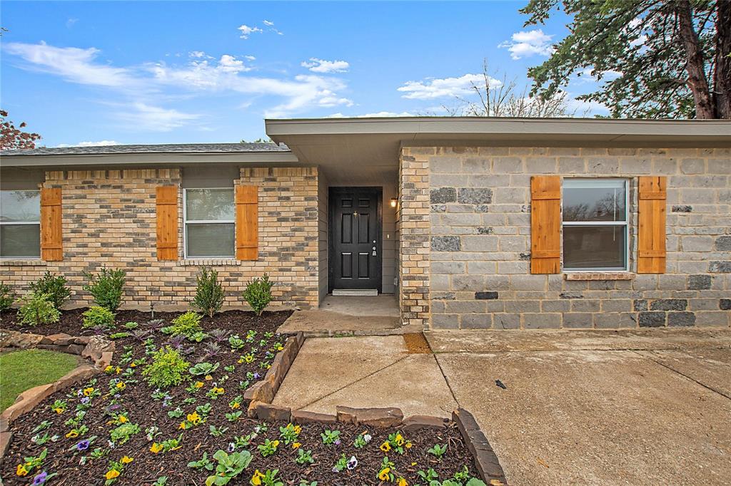 Photo 1 of 15 — 801 Sunny Slope Drive, Allen, TX 75002