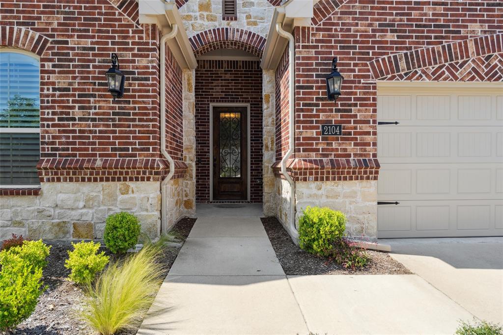 2104 Ladera Way 2104