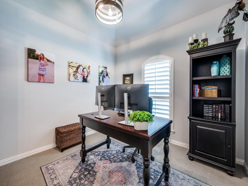 1501 Daisy Corner Drive