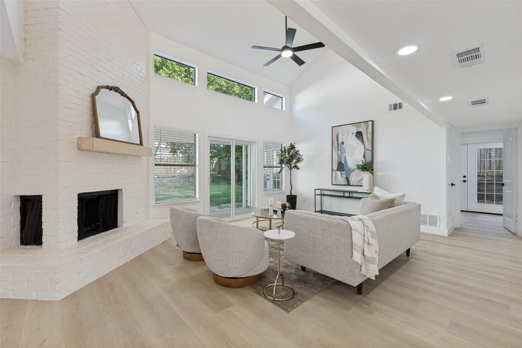 4721 Fallon Place