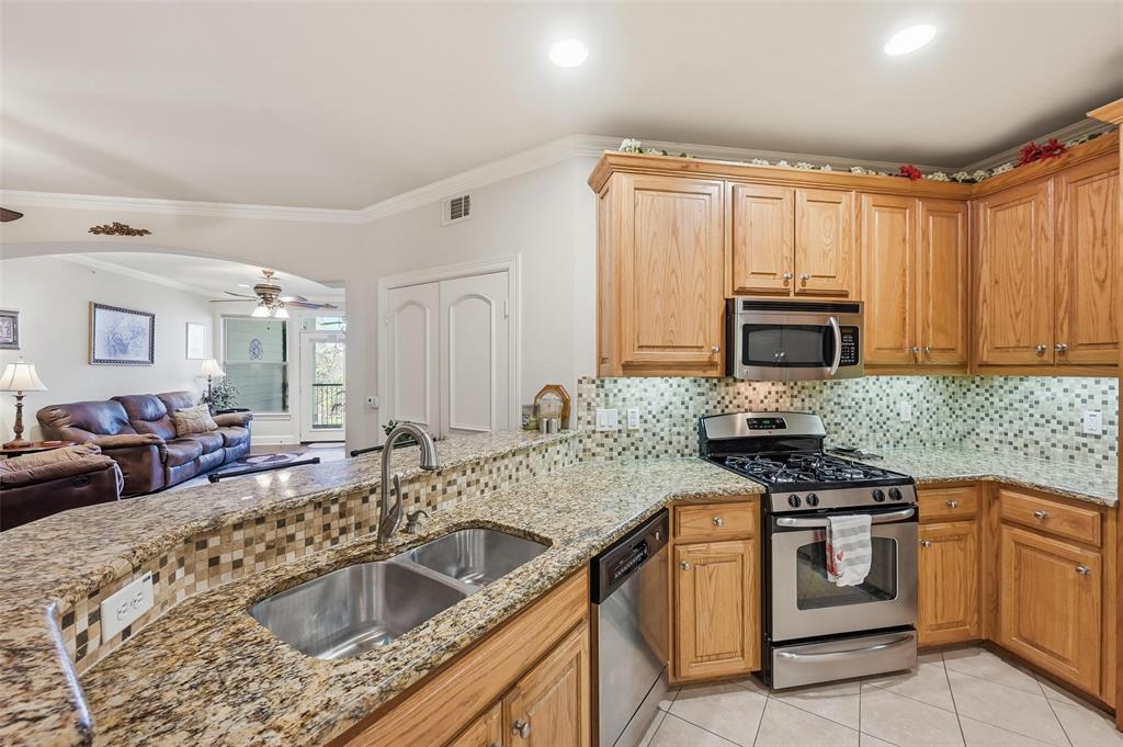 Waters Edge Condo - Residential Lease