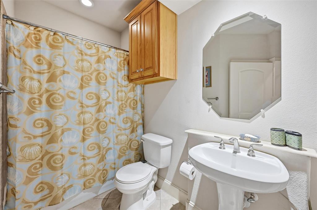 Waters Edge Condo - Residential Lease