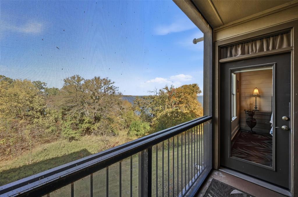 Waters Edge Condo - Residential Lease