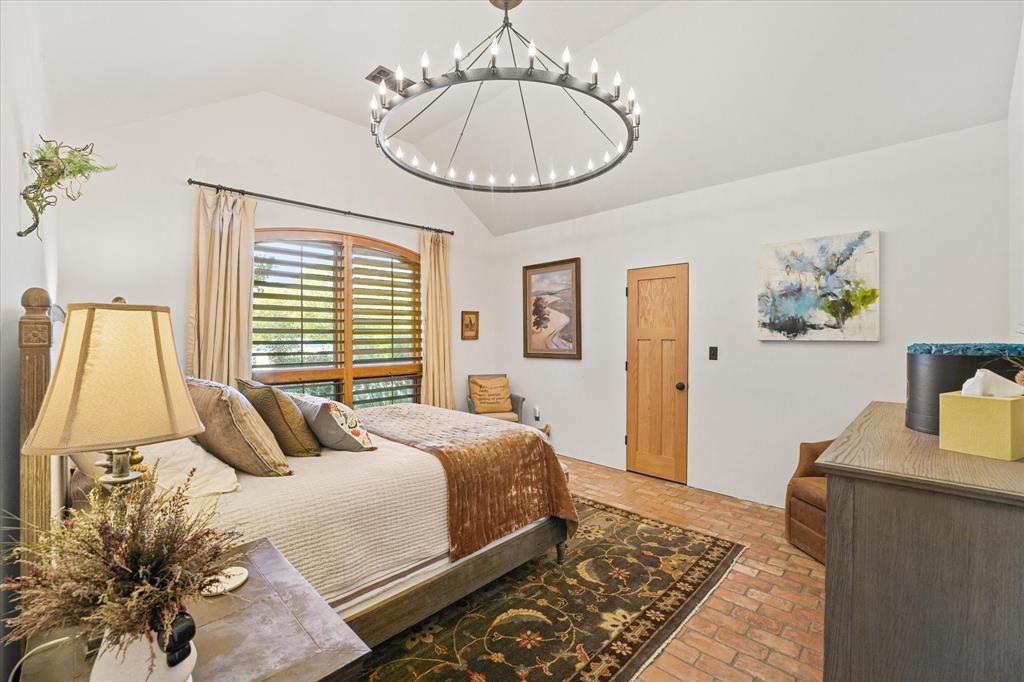 Hickory Creek Estate - Residential