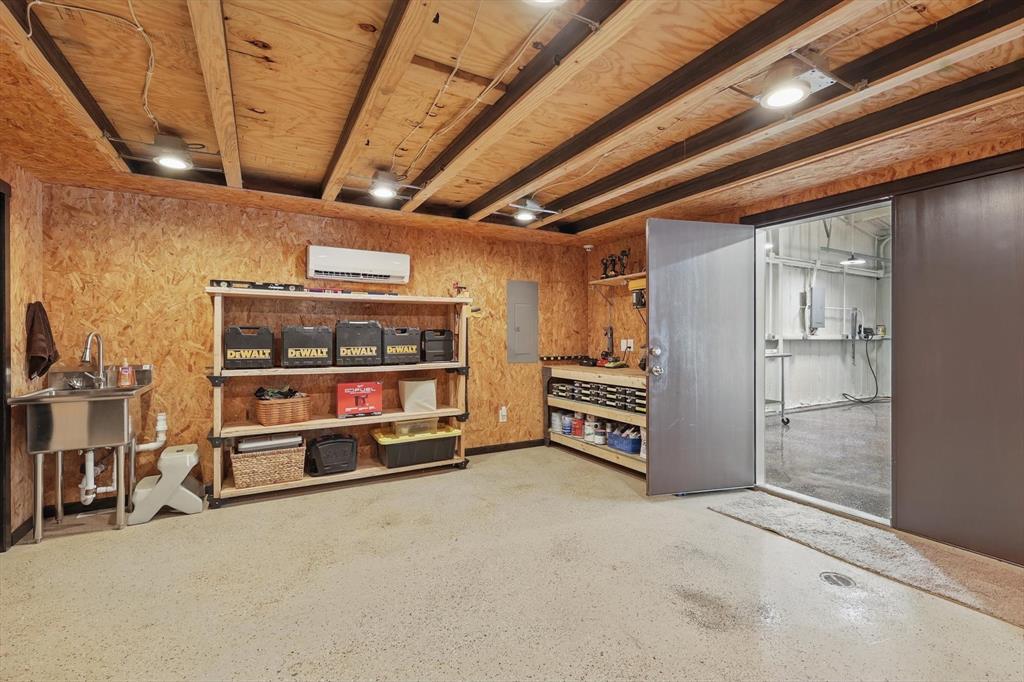 Allison Robert - Farm