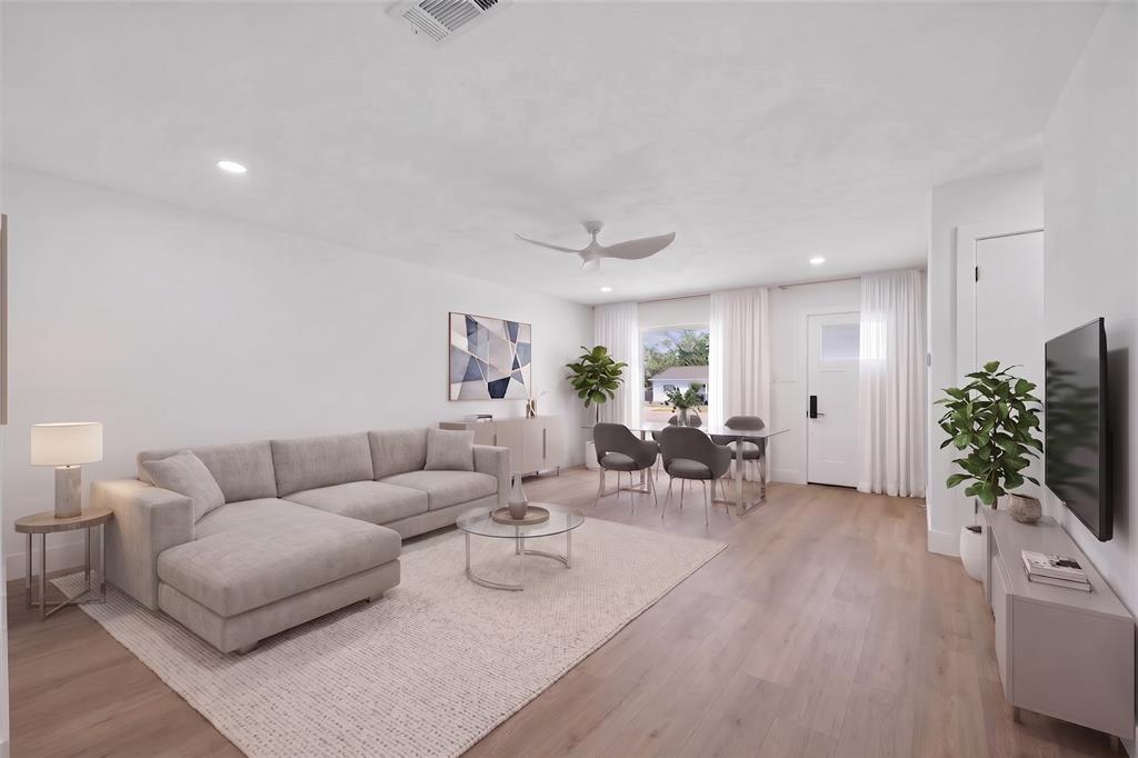 2817 Ladona Drive