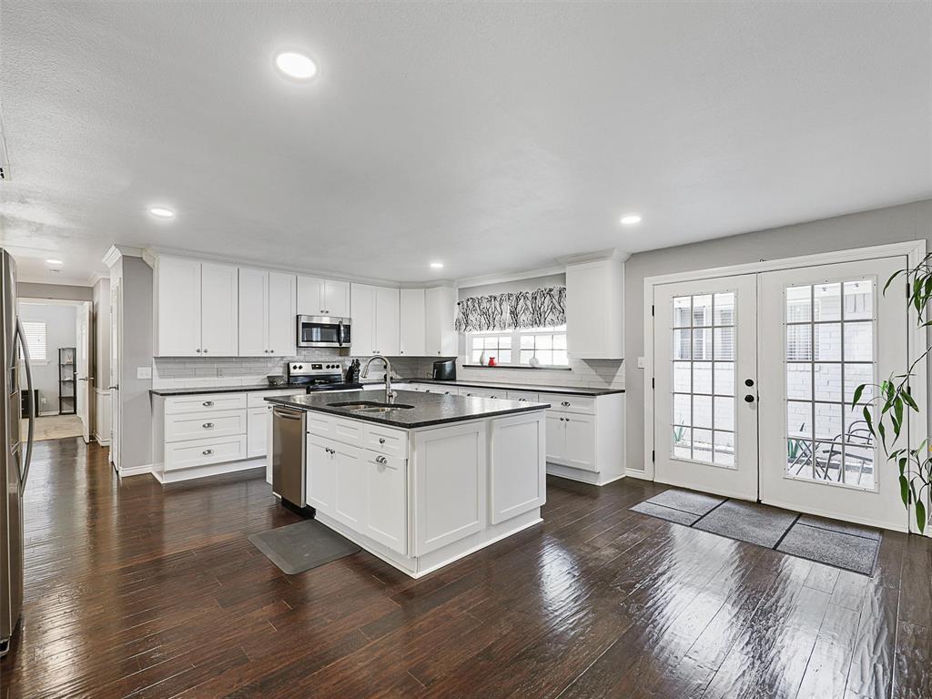 2200 Parkhaven Drive