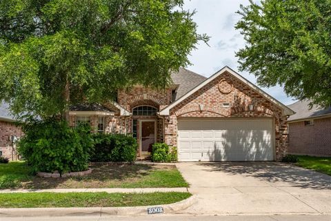 Photo of 8008 Paloverde Drive, Fort Worth, TX 76137 (MLS # 21275509)