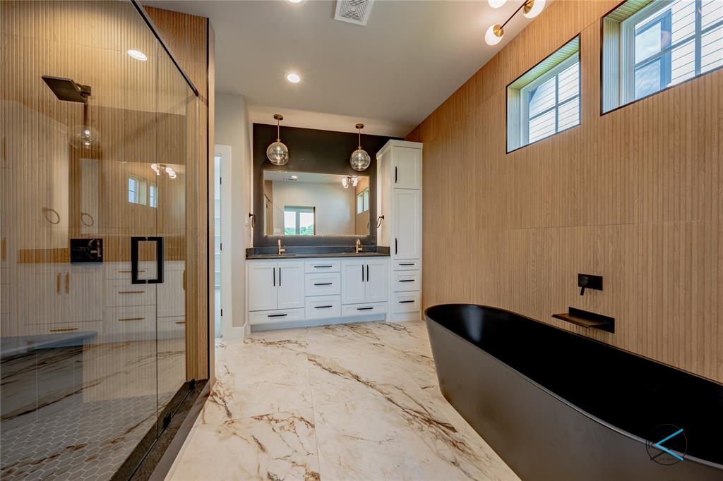 Paradise Bay - Residential