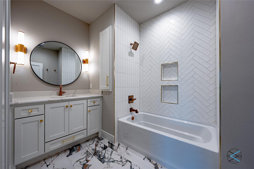 Paradise Bay - Residential