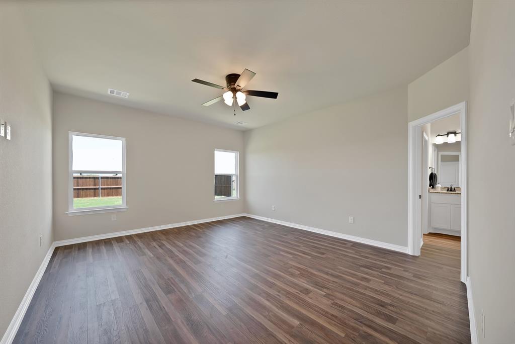 Cloverleaf - Residential