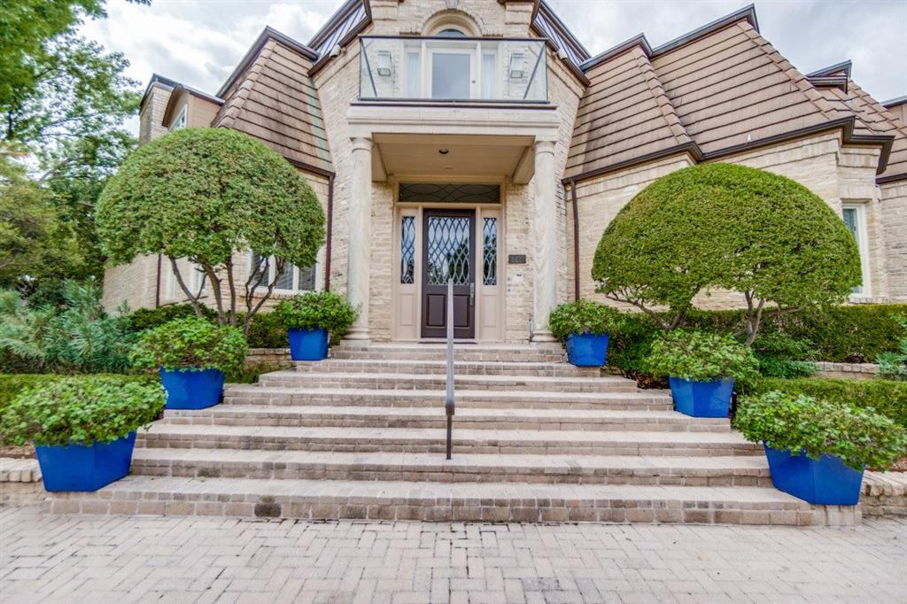 7744 Glen Albens Circle