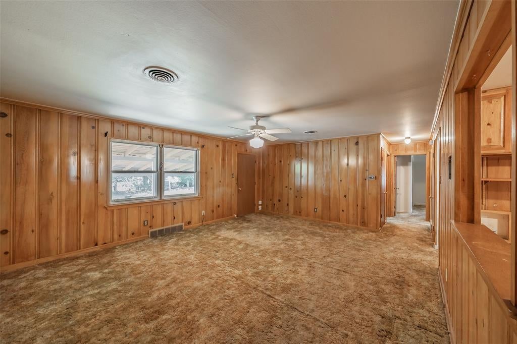 1313 Killian Drive
