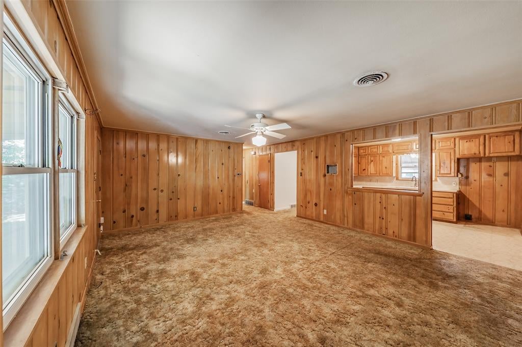 1313 Killian Drive