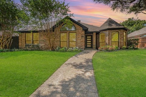 4112 Lawngate Drive Dallas TX 75287