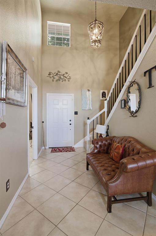 8461 Golf Club Circle