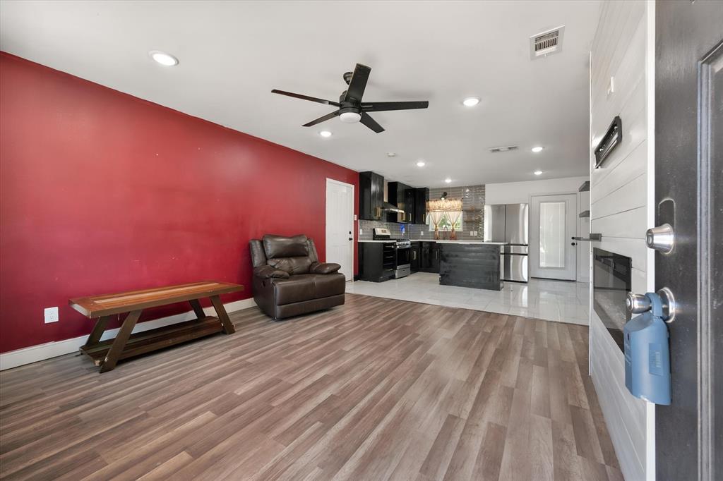 2611 Hardy Place