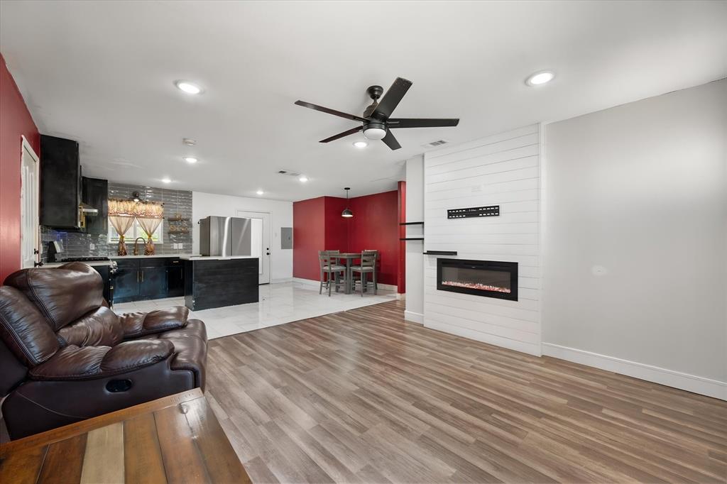 2611 Hardy Place